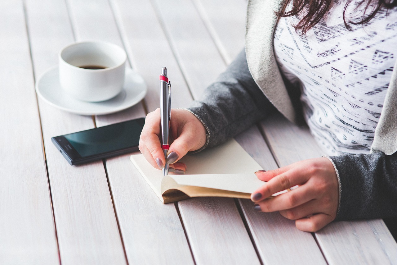 Frases de objetivo para currículo: ideias para diferentes áreas