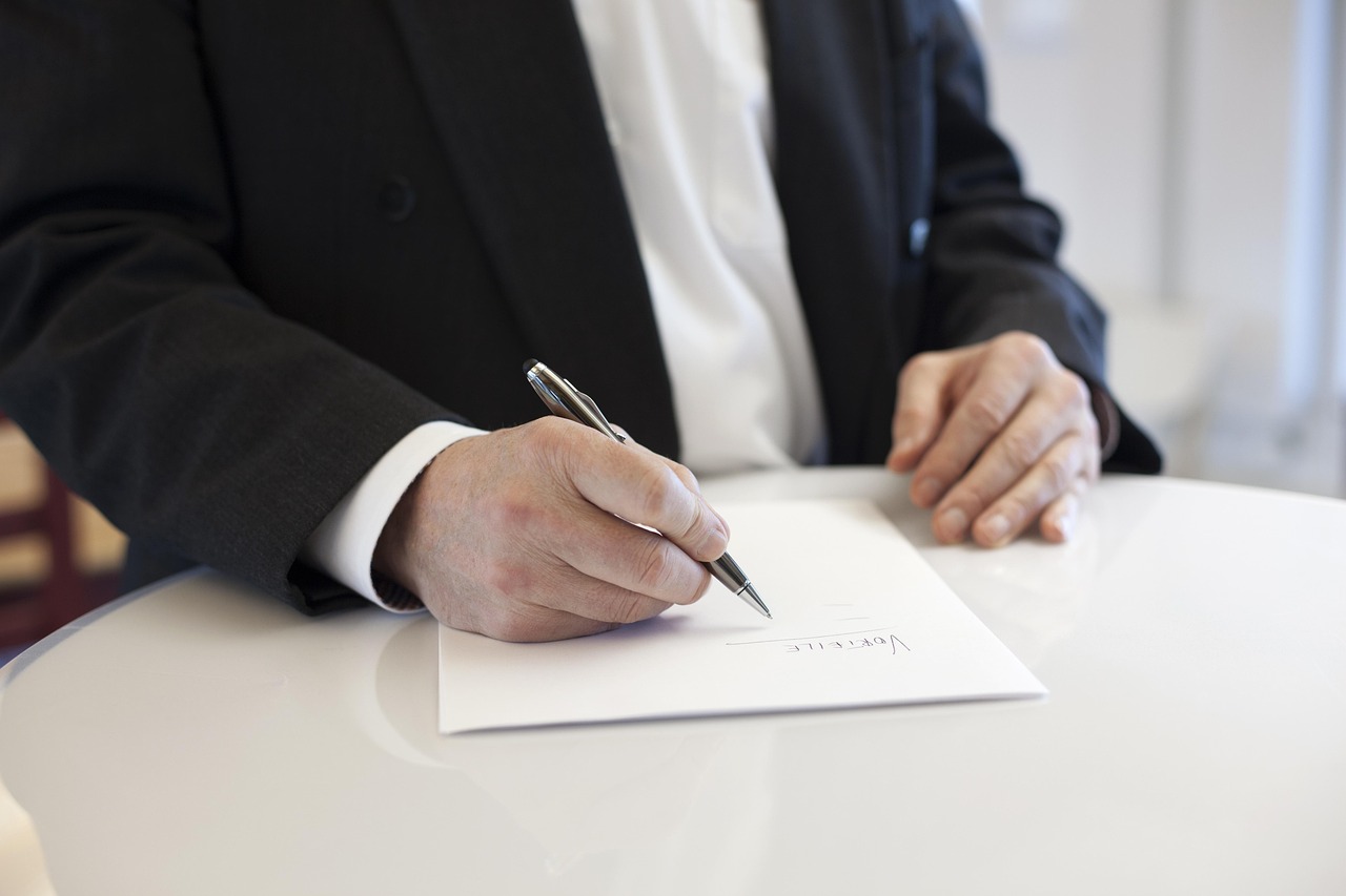 O que preciso para reconhecer firma: passo a passo completo
