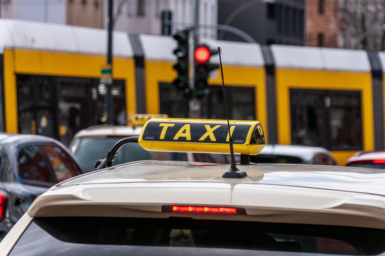 Quanto custa para ser taxista? Veja os requisitos e gastos