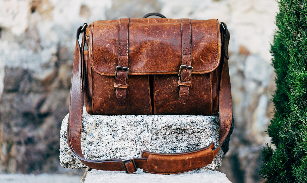 Quer fabricar bolsas? Veja 22 materiais essenciais que você vai precisar
