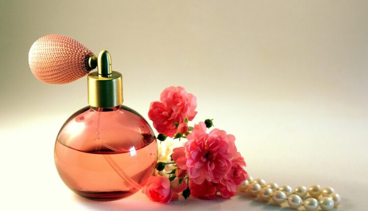 Frases para propaganda de perfumes importados que vendem luxo e exclusividade