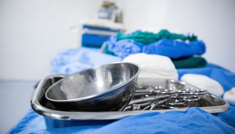 Lista completa de materiais para alongamento de cílios