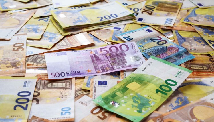 Quanto valem notas antigas de Cruzeiros e Cruzados? Veja se você tem uma fortuna