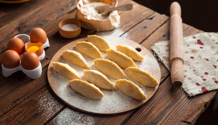 Quanto cobrar por uma torta de frango? Veja como precificar corretamente