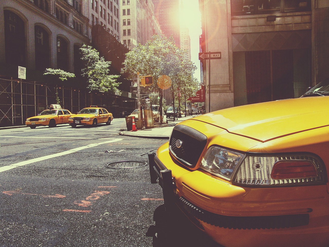 Quanto custa para ser taxista? Veja os requisitos e gastos