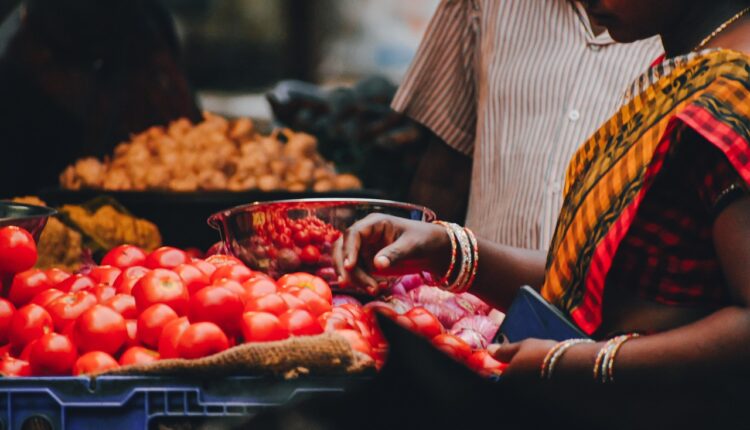 Minimercado em condomínio precisa de alvará? Veja o que diz a lei