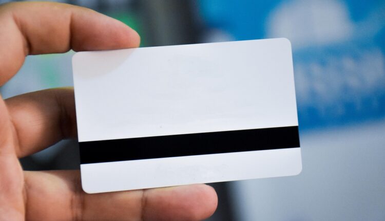 Gerador de RG: entenda o que é e como emitir documentos com segurança