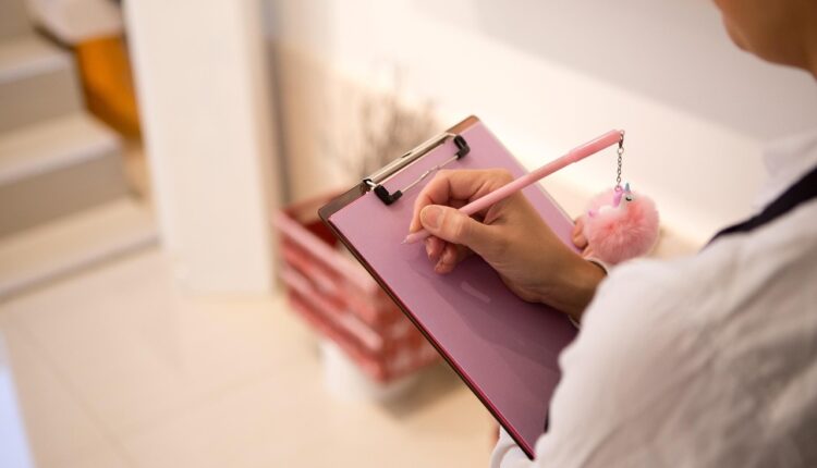 O que faz o promotor de vendas: funções, salário e perfil profissional